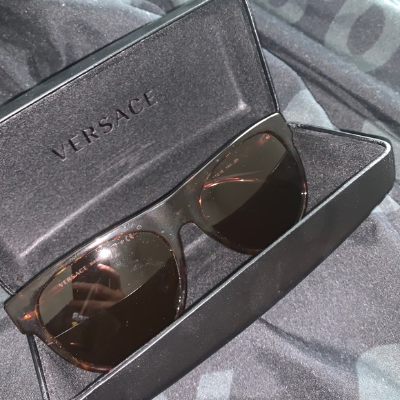 Versace glasses main image 4